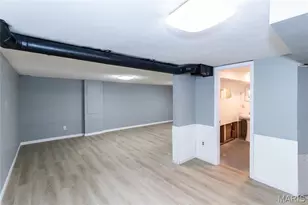 7824 Decatur Dr, Saint Louis, MO 63123 - Photo 32