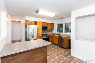 7824 Decatur Dr, Saint Louis, MO 63123 - Photo 10