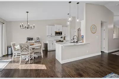 272 Hyde Park Avenue, Wentzville, MO 63385 - Photo 10