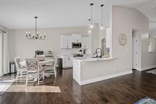 272 Hyde Park Ave, Wentzville, MO 63385 - Photo 10