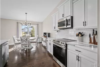 272 Hyde Park Avenue, Wentzville, MO 63385 - Photo 14