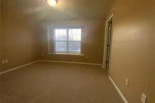 388 Montclair Tower Dr, Saint Charles, MO 63303 - Photo 12