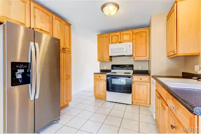 1015 Fairways Drive, Lake Saint Louis, MO 63367 - Photo 4