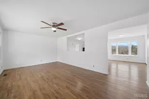 1056 King Carey Dr, Saint Louis, MO 63146 - Photo 6