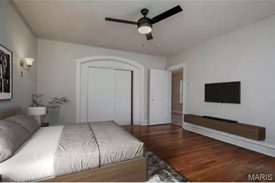 738 Kingsland Avenue, University City, MO 63130 - Photo 12