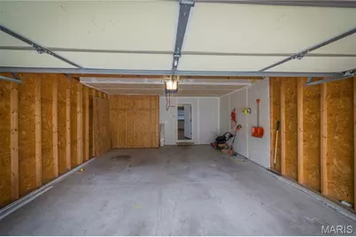 2204 Burns Avenue, Overland, MO 63114 - Photo 36