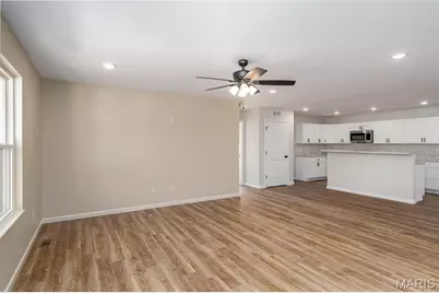 [Address not provided], Warrenton, MO 63383 - Photo 2