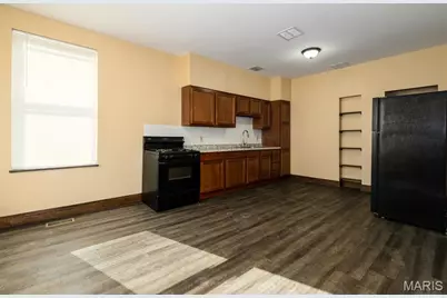 3716 Tholozan Avenue, Saint Louis, MO 63116 - Photo 6