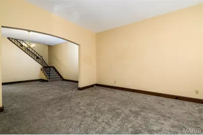 3716 Tholozan Avenue, Saint Louis, MO 63116 - Photo 12