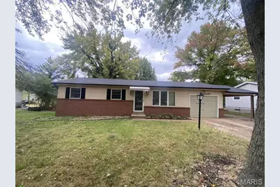 1445 Fairmeadows Lane, Saint Louis, MO 63138 - Photo 2