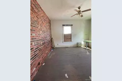 215 S Locust Street, Hannibal, MO 63401 - Photo 4