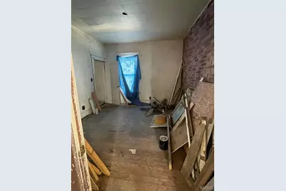 215 S Locust Street, Hannibal, MO 63401 - Photo 6