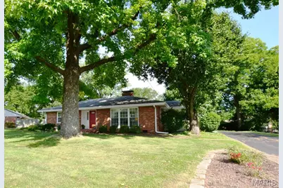 1406 Marshall Road, Kirkwood, MO 63122 - Photo 2