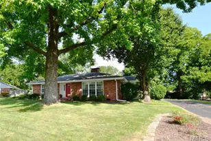 1406 Marshall Rd, Kirkwood, MO 63122 - Photo 2