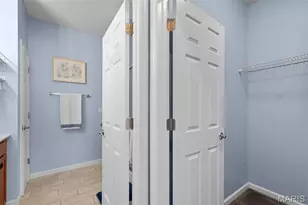 5939 Stephanie Green Ct, Mehlville, MO 63129 - Photo 16