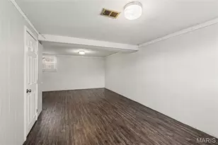 11983 Holly Brook Dr, Maryland Heights, MO 63043 - Photo 8