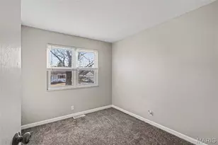 11983 Holly Brook Dr, Maryland Heights, MO 63043 - Photo 18