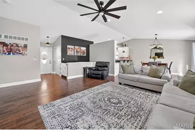 612 Courageous Lane, Wentzville, MO 63385 - Photo 4