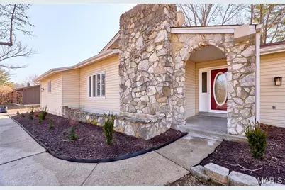 9 Savoy Drive, Lake Saint Louis, MO 63367 - Photo 2