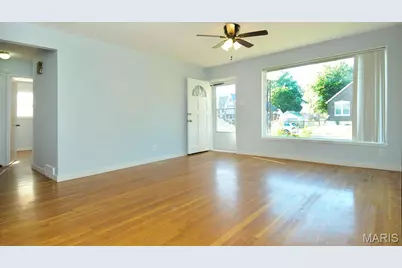 7316 Sharp Avenue, Saint Louis, MO 63116 - Photo 6