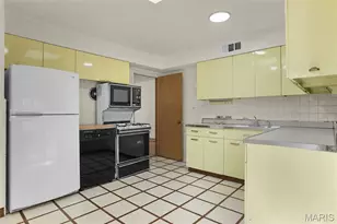 106 S Brent Ave, Saint Louis, MO 63122 - Photo 8