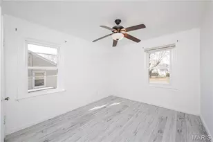 210 Derhake Rd, Florissant, MO 63031 - Photo 8