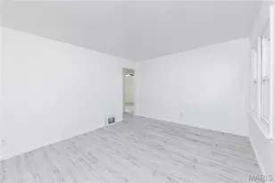 210 Derhake Rd, Florissant, MO 63031 - Photo 2