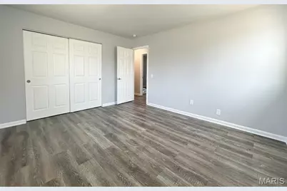670 Starlet Drive, Florissant, MO 63031 - Photo 14