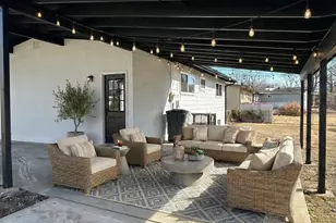 670 Starlet Dr, Florissant, MO 63031 - Photo 2