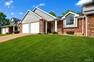 13305 Woodlake Village Ct E, Chesterfield, MO 63141 - Photo 2
