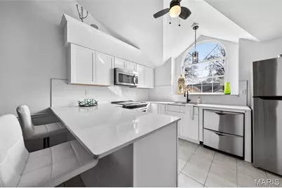 13305 Woodlake Village Court, Chesterfield, MO 63141 - Photo 12