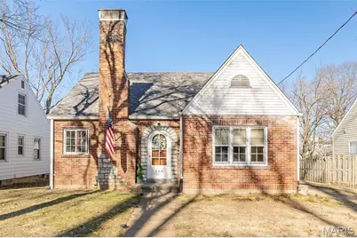 626 Tompkins Street, Saint Charles, MO 63301 - Photo 1