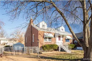 6421 Judson Ave, Saint Louis, MO 63123 - Photo 2