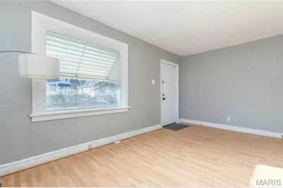6421 Judson Avenue, Saint Louis, MO 63123 - Photo 6
