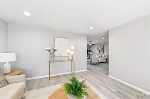 6803 Foxbend Ct, Florissant, MO 63033 - Photo 6