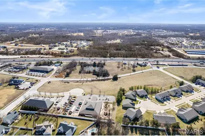1944 W Pearce Boulevard, Wentzville, MO 63385 - Photo 4