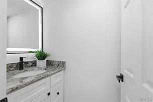 327 N Boyle Ave, Saint Louis, MO 63108 - Photo 10