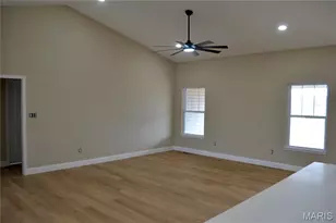 824 Barclay Dr, Farmington, MO 63640 - Photo 8