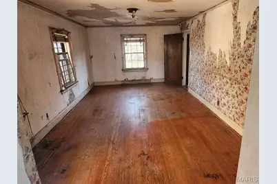 6025 W Cabanne Place, Saint Louis, MO 63112 - Photo 2