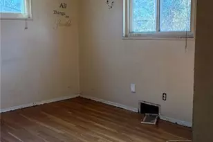 277 Dashwood Dr, Saint Louis, MO 63135 - Photo 6