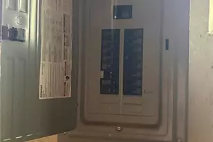 277 Dashwood Dr, Saint Louis, MO 63135 - Photo 12