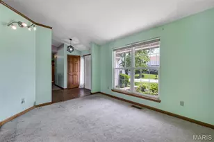 1828 Chateau Du Mont Dr, Florissant, MO 63031 - Photo 8