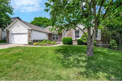 1828 Chateau Du Mont Drive, Florissant, MO 63031 - Photo 2