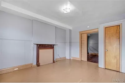 2207 Angelica Street, Saint Louis, MO 63107 - Photo 2