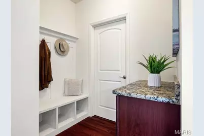 718 Savannah Crossing Way, Chesterfield, MO 63017 - Photo 22