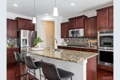 718 Savannah Crossing Way, Chesterfield, MO 63017 - Photo 8