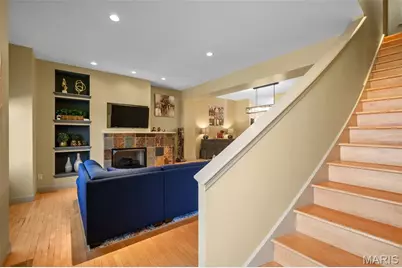 4208 Olive Street #4208, Saint Louis, MO 63108 - Photo 6