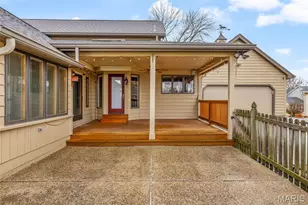 262 Greenbriar Estates Dr, Des Peres, MO 63122 - Photo 8