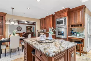 262 Greenbriar Estates Dr, Des Peres, MO 63122 - Photo 28