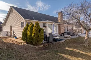 323 Wildberry Ln, Saint Charles, MO 63304 - Photo 24